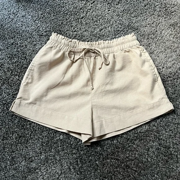 Cotton Candy LA Khaki Drawstring Shorts Women’s Size M Boutique - Picture 1 of 3